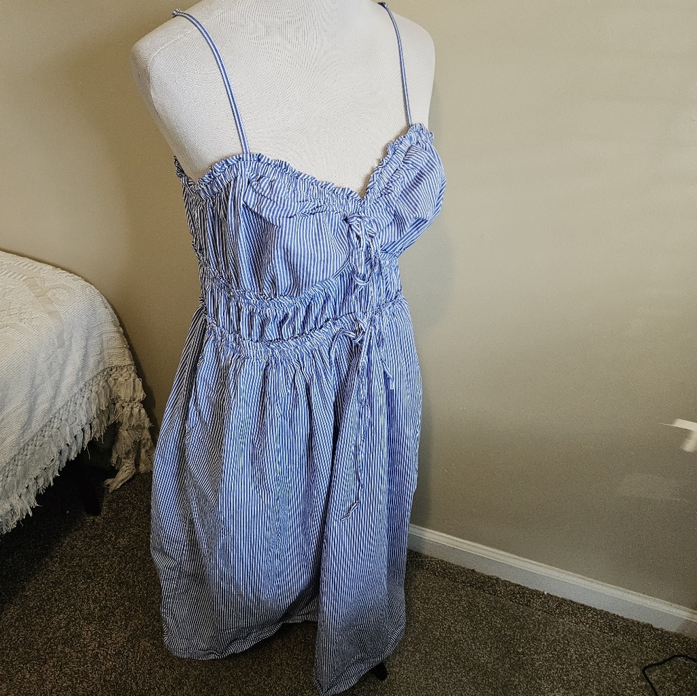 Free Asembley Blue and White Stripped Dress 100% Rayon Size Large. - Picture 11 of 16